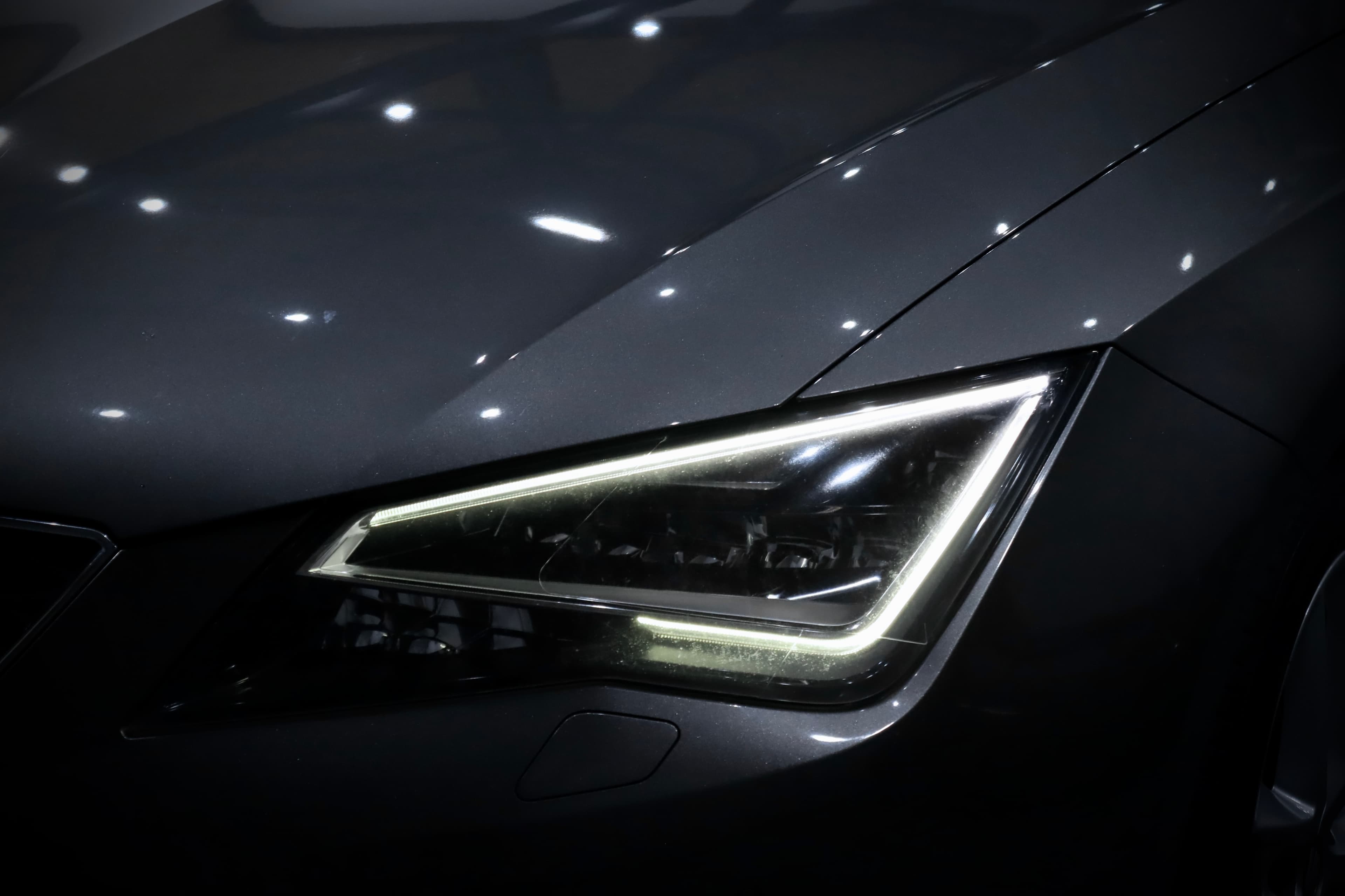 LED